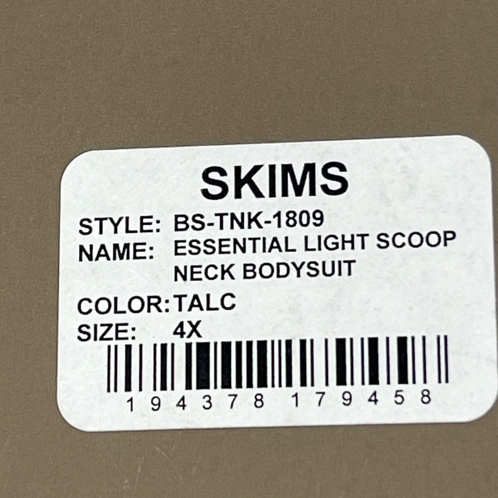 SKIMS Light‎ Essential Scoop Neck Bodysuit Talc Womens 4X - Picture 9 of 10